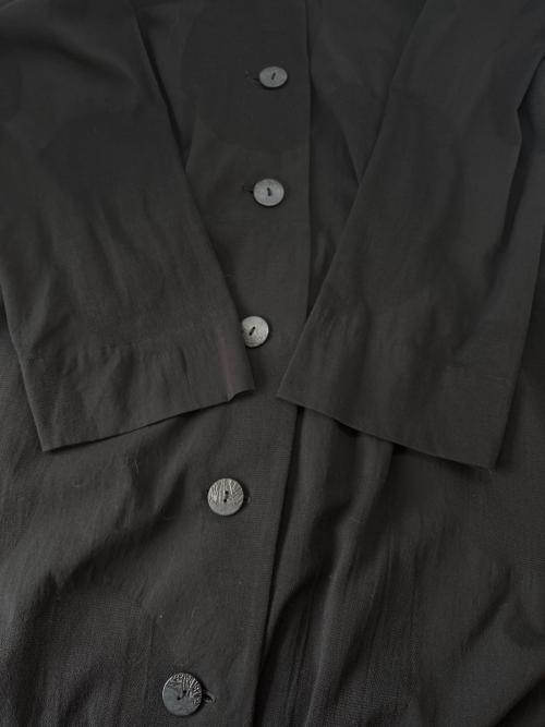 慈雨（ジウ）慈雨 (ジウ) 慈雨　長袖ワンピース ブラック サイズ:40の古着・服飾アイテム