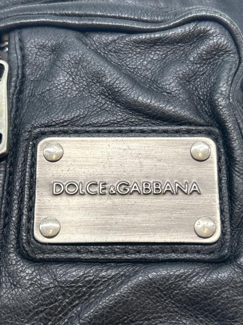DOLCE & GABBANA（ドルチェ＆ガッバーナ）DOLCE & GABBANA (ドルチェ＆ガッバーナ) DOLCE & GABBANA　メタルロゴプレートショルダーバッグ ブラックの古着・服飾アイテム