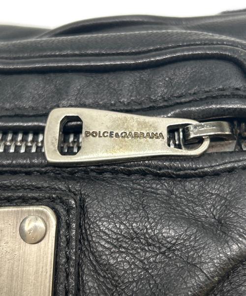 DOLCE & GABBANA（ドルチェ＆ガッバーナ）DOLCE & GABBANA (ドルチェ＆ガッバーナ) DOLCE & GABBANA　メタルロゴプレートショルダーバッグ ブラックの古着・服飾アイテム