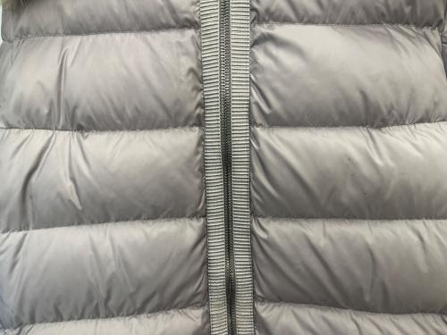 MONCLER（モンクレール）MONCLER (モンクレール) MONCLER　ダウンコート ベージュの古着・服飾アイテム