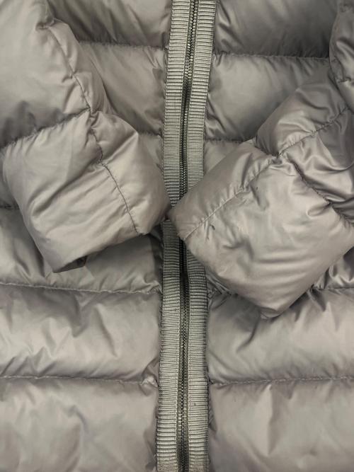 MONCLER（モンクレール）MONCLER (モンクレール) MONCLER　ダウンコート ベージュの古着・服飾アイテム