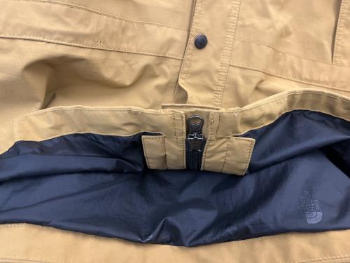 THE NORTH FACE（ザ ノース フェイス）THE NORTH FACE (ザ ノース フェイス) THE NORTH FACE　マウンテンライトジャケット カーキ サイズ:Lの古着・服飾アイテム