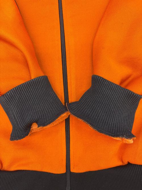 adidas（アディダス）adidas (アディダス) adidas　フーデットトラックジャケット オレンジ サイズ:Lの古着・服飾アイテム