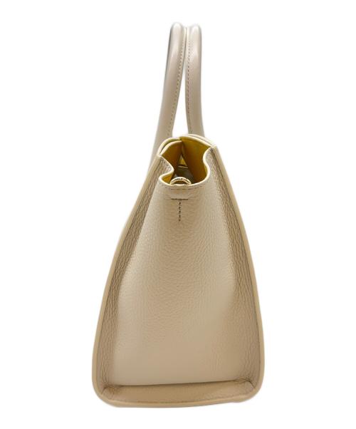 FURLA（フルラ）FURLA (フルラ) FURLA　GENESI L TOTE　トートバッグ アイボリーの古着・服飾アイテム