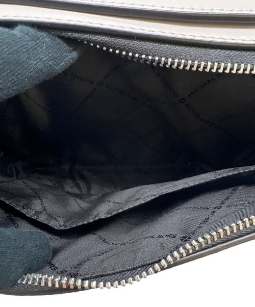 MICHAEL KORS（マイケルコース）MICHAEL KORS (マイケルコース) MICHAEL KORS　Cooper Crossbody Bag　ショルダーバッグ グレーの古着・服飾アイテム