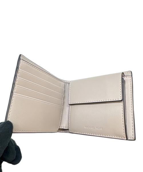 MICHAEL KORS（マイケルコース）MICHAEL KORS (マイケルコース) MICHAEL KORS 　2つ折り財布 グレーの古着・服飾アイテム