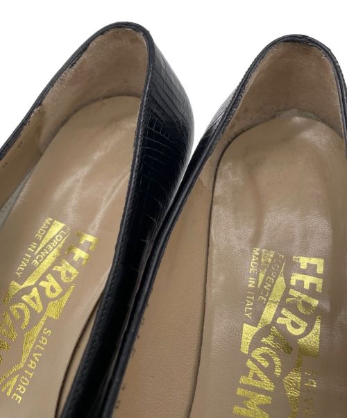 Salvatore Ferragamo（サルヴァトーレ フェラガモ）Salvatore Ferragamo (サルヴァトーレ フェラガモ) ヒールパンプス ブラック サイズ:51/2の古着・服飾アイテム