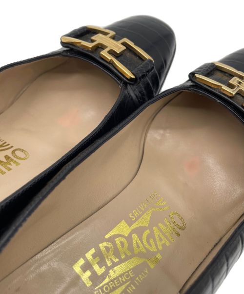 Salvatore Ferragamo（サルヴァトーレ フェラガモ）Salvatore Ferragamo (サルヴァトーレ フェラガモ) ヒールパンプス ブラック サイズ:51/2の古着・服飾アイテム