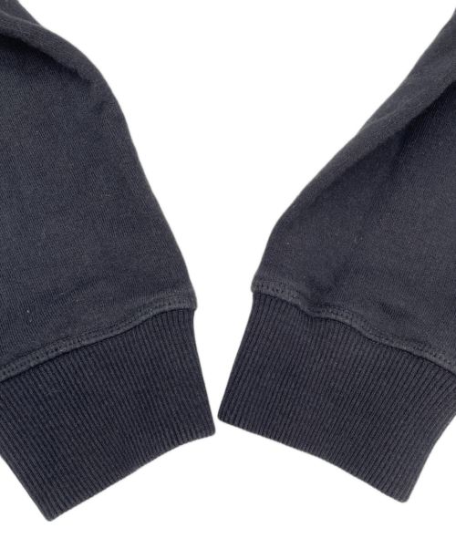 J.W.ANDERSON（ジェイダブリューアンダーソン）J.W.ANDERSON (ジェイダブリューアンダーソン) GILBERT & GEORGE (ギルバート&ジョージ) プルオーバーパーカー ブラック サイズ:Mの古着・服飾アイテム