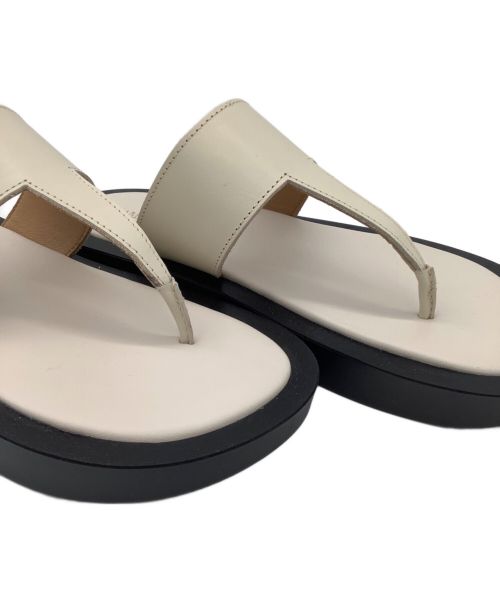 Caminando（カミナンド）Caminando (カミナンド) サンダル ベージュ サイズ:SIZE8の古着・服飾アイテム