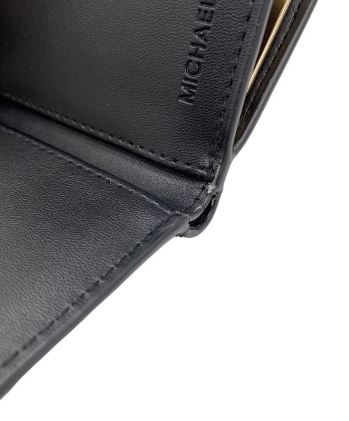 MICHAEL KORS（マイケル・コース）MICHAEL KORS (マイケルコース) 3つ折り財布の古着・服飾アイテム