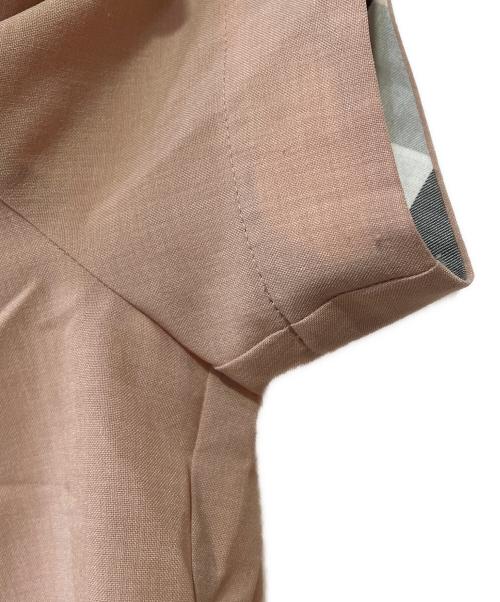 BLUE LABEL CRESTBRIDGE（ブルーレーベルクレストブリッジ）BLUE LABEL CRESTBRIDGE (ブルーレーベルクレストブリッジ) セットアップ ベージュ サイズ:38の古着・服飾アイテム