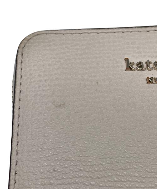 Kate Spade（ケイトスペード）Kate Spade (ケイトスペード) ミニウォレット ホワイトの古着・服飾アイテム