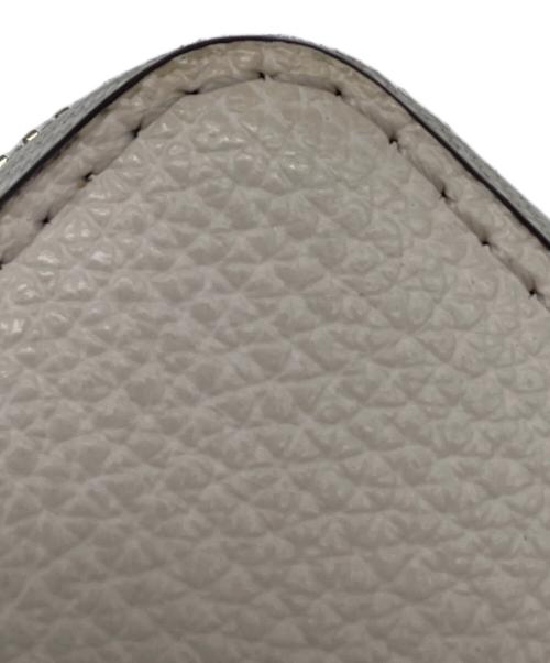 Kate Spade（ケイトスペード）Kate Spade (ケイトスペード) ミニウォレット ホワイトの古着・服飾アイテム