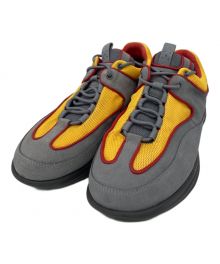 CAMPER（カンペール）の古着「スニーカー」｜グレー
