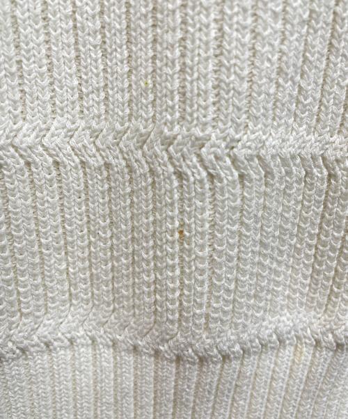 FRED PERRY（フレッドペリー）FRED PERRY (フレッドペリー) ニットベスト ホワイト サイズ:Mの古着・服飾アイテム