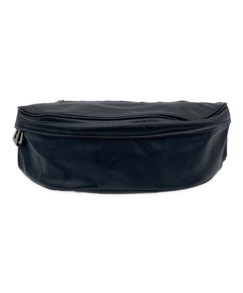 aniary（アニアリ）aniary (アニアリ) レザーボディーバッグ モスグリーンの古着・服飾アイテム