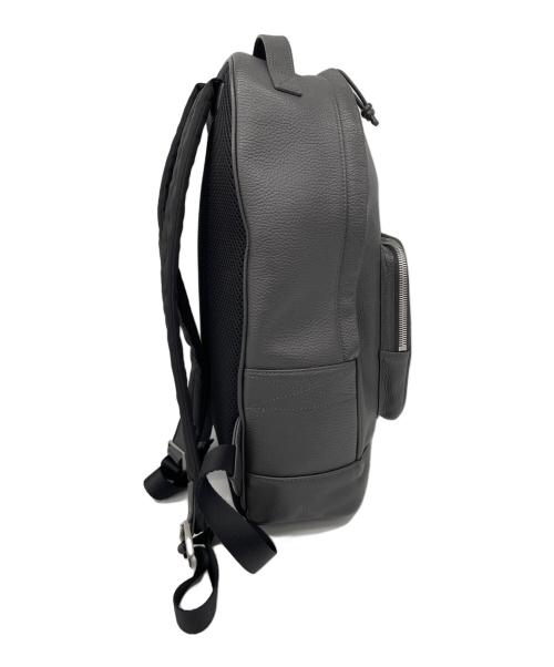 EMPORIO ARMANI（エンポリオアルマーニ）EMPORIO ARMANI (エンポリオアルマーニ) ラウンドバックパック グレーの古着・服飾アイテム