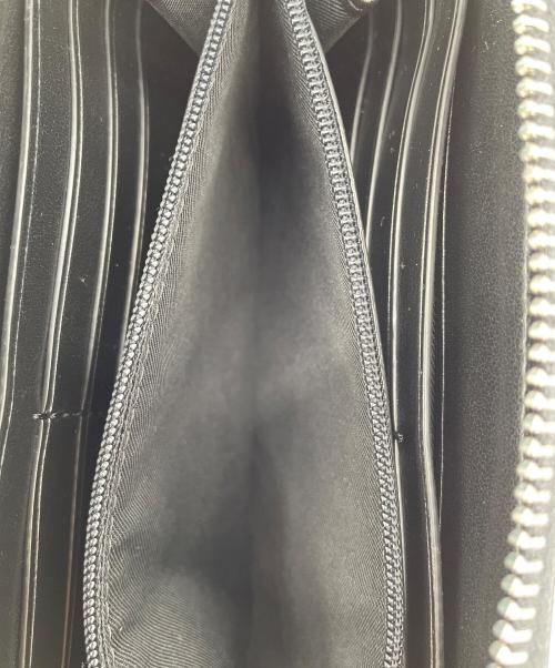 COACH（コーチ）COACH (コーチ) スタッズ スクリプト アコーディオン ラウンドファスナー ブラックの古着・服飾アイテム