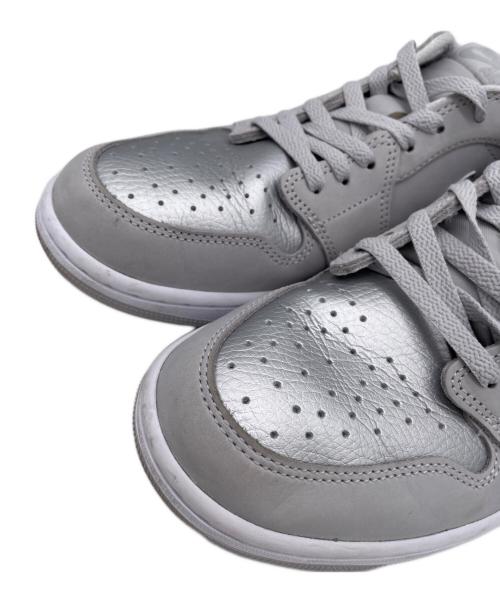 NIKE（ナイキ）NIKE (ナイキ) スニーカー ライトグレー サイズ:28.5cmの古着・服飾アイテム