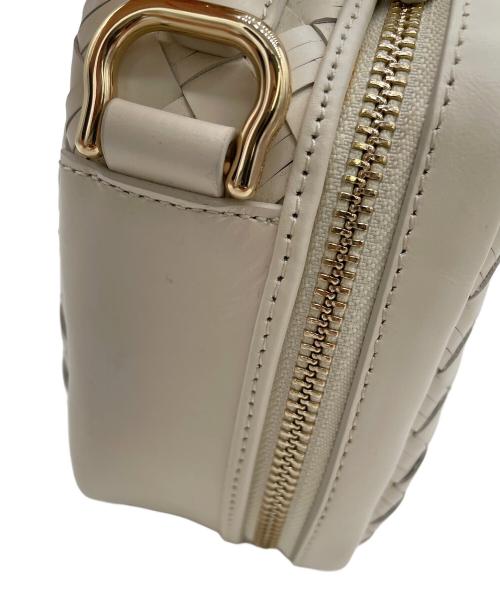 COLE HAAN（コールハーン）COLE HAAN (コールハーン) 2WAY編み込みバッグ ホワイトの古着・服飾アイテム
