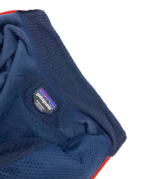 Patagonia（パタゴニア）Patagonia (パタゴニア) R2フリースジャケット ネイビー サイズ:Mの古着・服飾アイテム