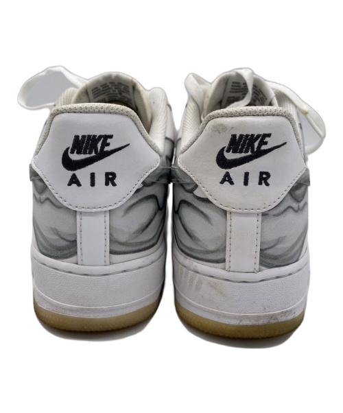 NIKE（ナイキ）NIKE (ナイキ) スニーカー ホワイト サイズ:29の古着・服飾アイテム