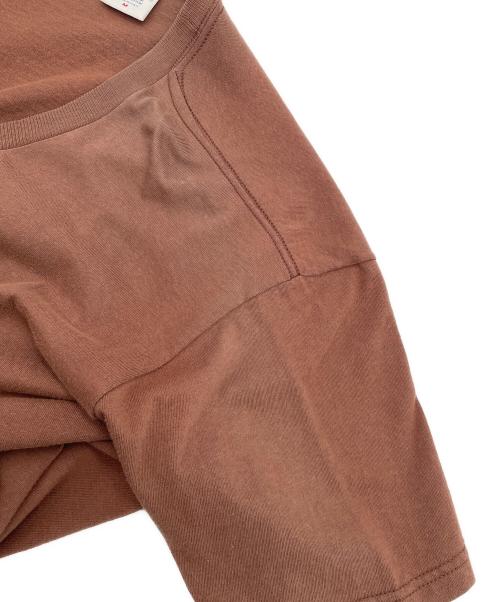 SUPREME（シュプリーム）Supreme (シュプリーム) Tシャツ ブラウン サイズ:Mの古着・服飾アイテム