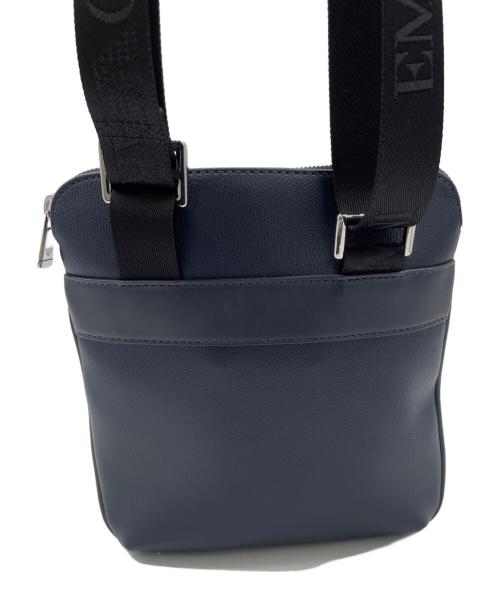 EMPORIO ARMANI（エンポリオアルマーニ）EMPORIO ARMANI (エンポリオアルマーニ) ショルダーバッグ ネイビーの古着・服飾アイテム