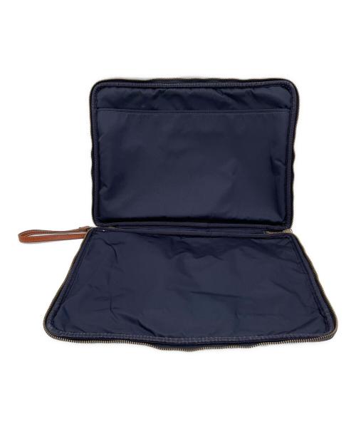 Felisi（フェリージ）Felisi (フェリージ) クラッチバッグ ネイビーの古着・服飾アイテム