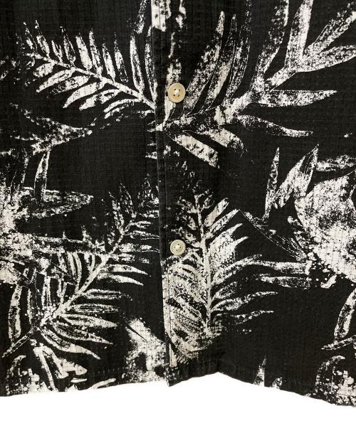 LEVI'S（リーバイス）LEVI'S (リーバイス) 半袖シャツ ブラック サイズ:Sの古着・服飾アイテム