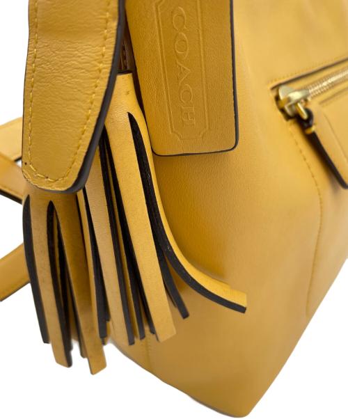 COACH（コーチ）COACH (コーチ) レガシーレザーダッフルショルダーバッグ イエローの古着・服飾アイテム
