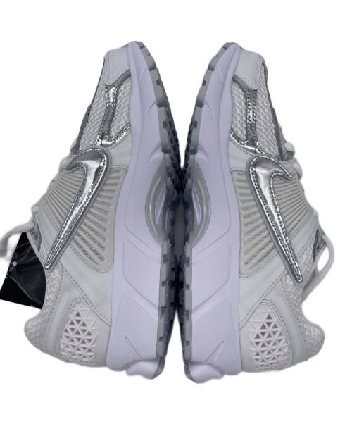 NIKE（ナイキ）NIKE (ナイキ) Womens Zoom Vomero 5 Chrome Toe ホワイト サイズ:24.5cmの古着・服飾アイテム