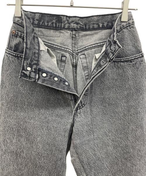 LEVI'S（リーバイス）LEVI'S (リーバイス) デニムパンツ グレー サイズ:W26の古着・服飾アイテム
