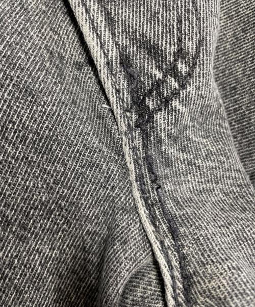 LEVI'S（リーバイス）LEVI'S (リーバイス) デニムパンツ グレー サイズ:W26の古着・服飾アイテム