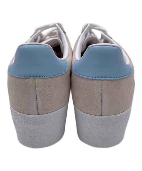 adidas（アディダス）adidas (アディダス) Gazelle U（ガゼル アップ） ベージュ×スカイブルー サイズ:23.5の古着・服飾アイテム