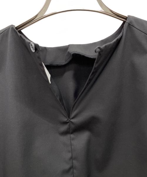 OHGA（オオガ）OHGA (オオガ) 裾フリルブラウス ブラック サイズ:Fの古着・服飾アイテム