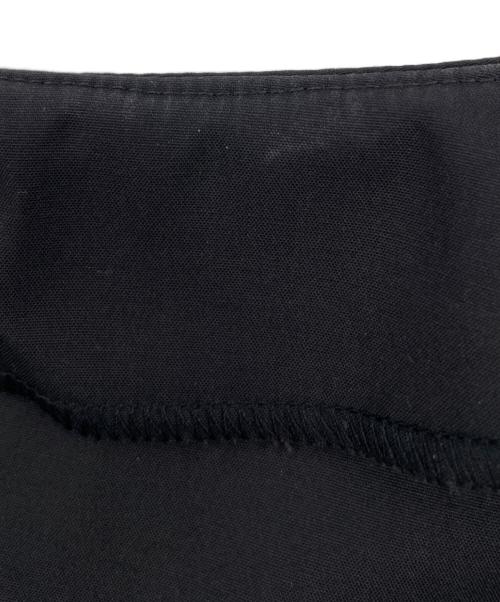 OHGA（オオガ）OHGA (オオガ) 裾フリルブラウス ブラック サイズ:Fの古着・服飾アイテム