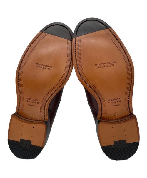 REGAL TOKYO（リーガルトーキョー）REGAL TOKYO (リーガルトーキョー) パンチドキャップトゥ ブラウン サイズ:25の古着・服飾アイテム