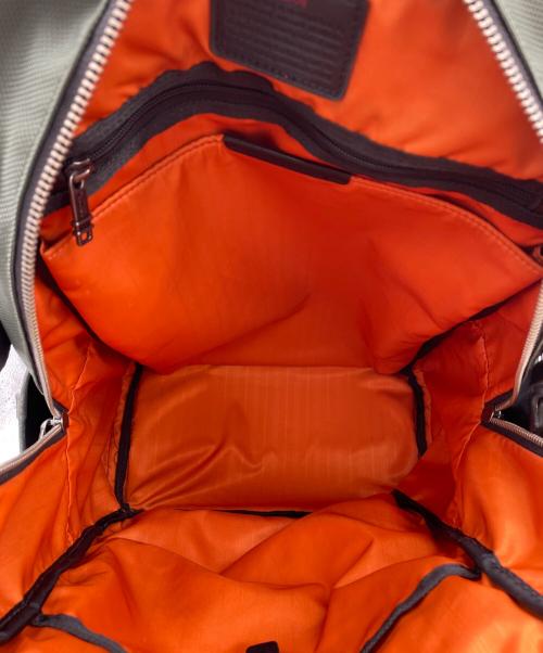 TUMI（トゥミ）TUMI (トゥミ) リュック グリーンの古着・服飾アイテム