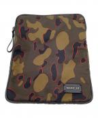 MONCLERモンクレール）の古着「クラッチバッグ」｜オリーブ