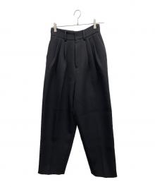 ETRE TOKYO（エトレトウキョウ）の古着「トリプルクロスハイウエストタックパンツ」｜ブラック