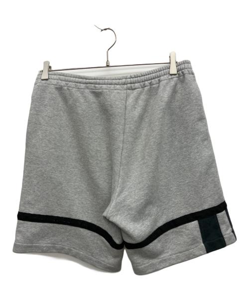 adidas（アディダス）adidas (アディダス) ハーフパンツ グレー サイズ:Mの古着・服飾アイテム