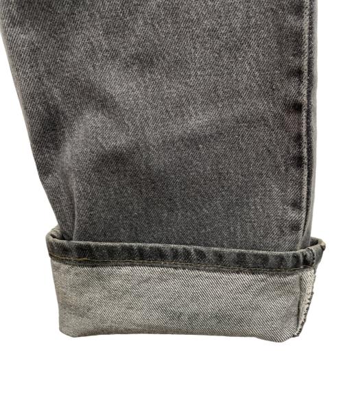 LEVI'S（リーバイス）LEVI'S (リーバイス) デニムパンツ グレー サイズ:W31　L34の古着・服飾アイテム