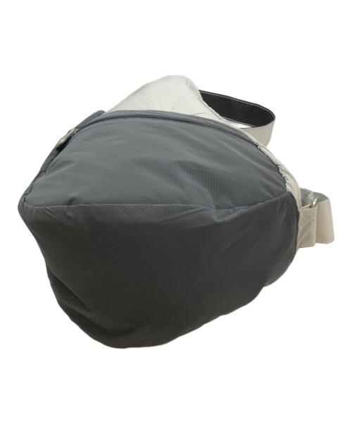 healthy back bag（ヘルシーバックバッグ）healthy back bag (ヘルシーバックバッグ) ボディバッグ グレーの古着・服飾アイテム