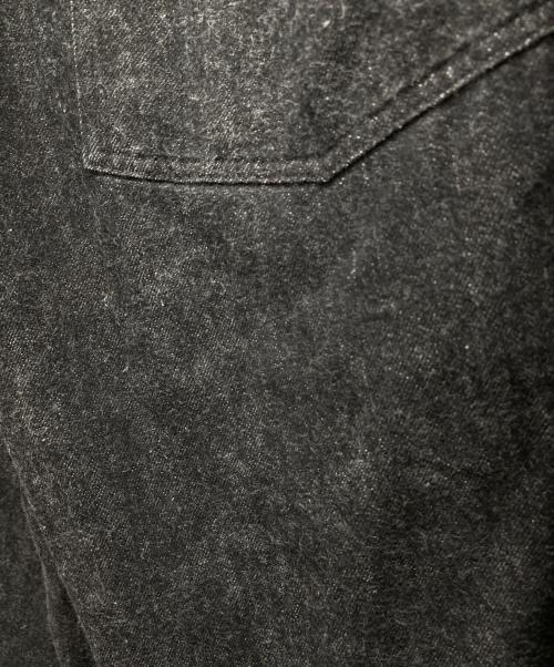 comori（コモリ）comori (コモリ) ベルテッドパンツ グレー サイズ:3の古着・服飾アイテム