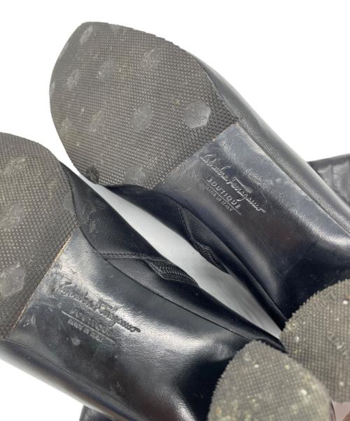 Salvatore Ferragamo（サルヴァトーレ フェラガモ）Salvatore Ferragamo (サルヴァトーレ フェラガモ) サイドジップブーツ ブラック サイズ:5　1/2の古着・服飾アイテム