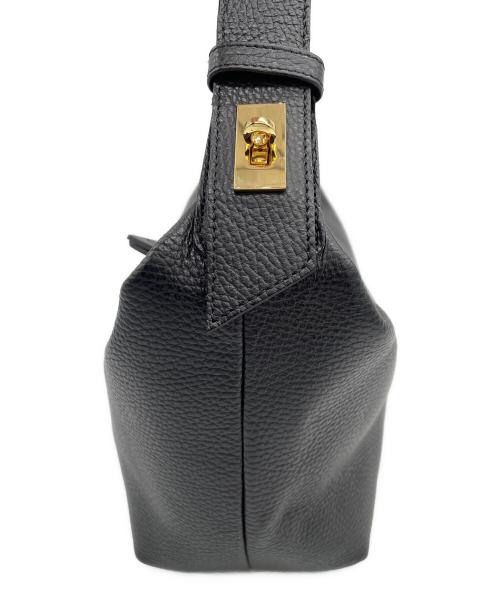 VIOLAd'ORO（ヴィオラドーロ）VIOLAd'ORO (ヴィオラドーロ) ワンショルダーバッグ ブラックの古着・服飾アイテム