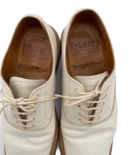 Tricker's（トリッカーズ）Tricker's (トリッカーズ) MARGARET HOWELL (マーガレットハウエル) シューズ ホワイト サイズ:23.5cmの古着・服飾アイテム