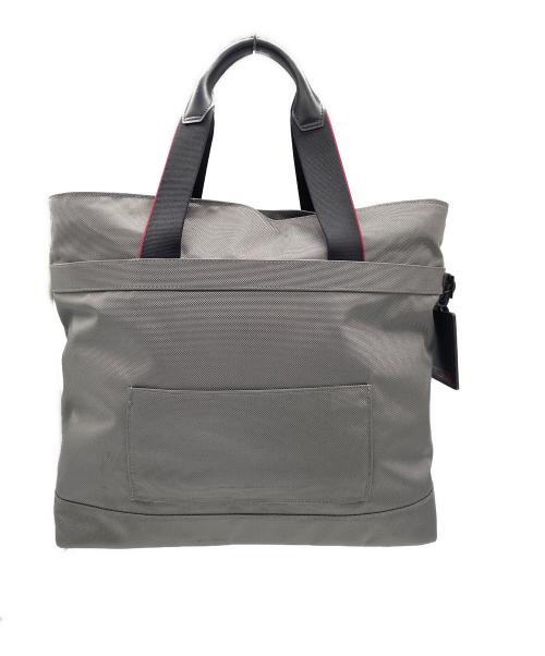 TUMI（トゥミ）TUMI (トゥミ) コンパニオントートバッグ グレーの古着・服飾アイテム